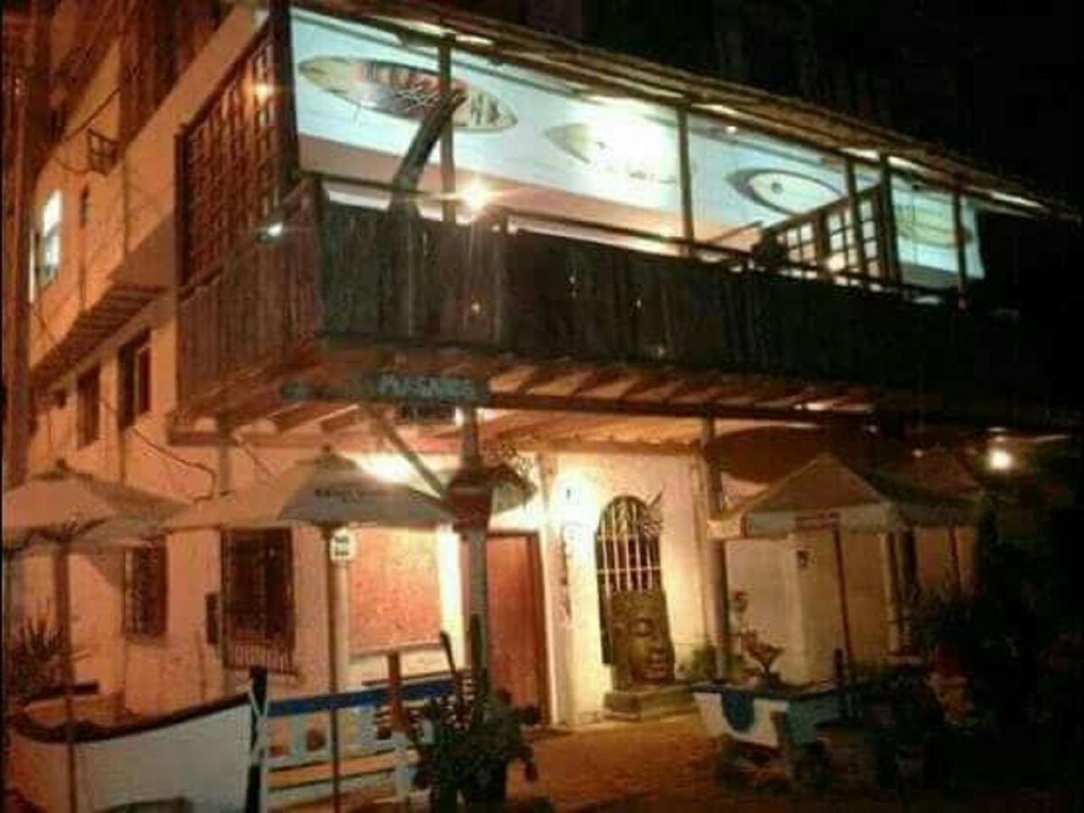 Tio Richi Surfcamp Hostel Punta Hermosa Ngoại thất bức ảnh